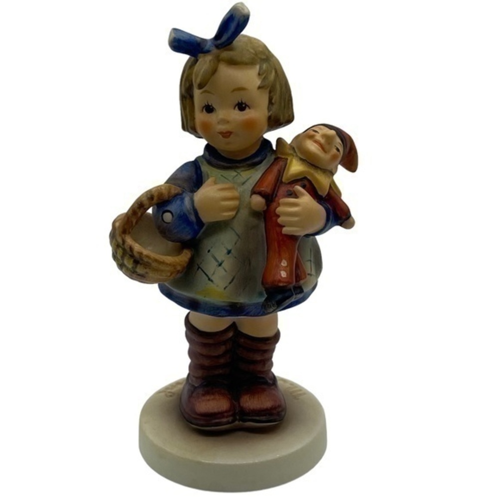 Vintage M. J. Hummel Goebel What Now Porcelain  Figurine 1981 No7